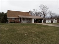 Country Home on 1 Acre 4-5 Bedroom 3.5 Baths