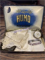 Humo Cigar Tin w/ assorted lace hankies, pocket