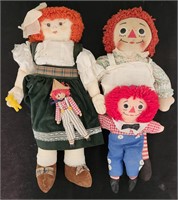 Lot of Raggedy Ann Dolls