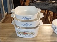 3 Corning Ware dishes - 2 have lids