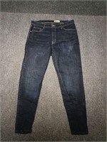 Like new! Wrangler jeans straight fit 36x30