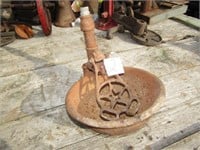 STAR CAST IRON DAIRY COW WATERER