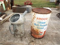 AMOCO LITHIUM GREASE TIN, OIL CAN W/ SPOUT