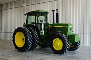 1990 John Deere 4455 MFWD