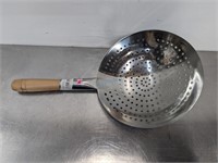 NEW S/S WOOD HANDLED STRAINER 10"