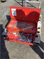 e2 snap on tool box with tools