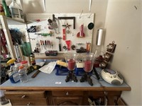 Contents of Workbench and Wall