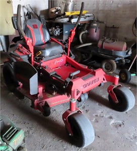 Gravely ZT/HD Zero Turn Mower, 261 Hours.