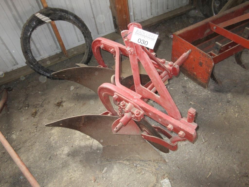 Acreage Equipment & Antique Auction