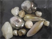 ASSORTMENT OF LOOSE PEARLS