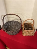 Two baskets and pine cones