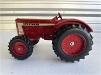 Scale Models Farm Toy Tractor