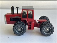 Ertl Massey-Ferguson 4880 Tractor