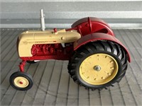 Ertl Cockshutt 40 Deluxe Tractor