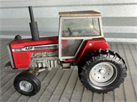 Ertl Massey Ferguson 2775 Tractor