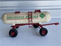 Ertl Anhydrous Ammonia Tank Trailer