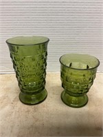 4 large green cups and 8 small green cups