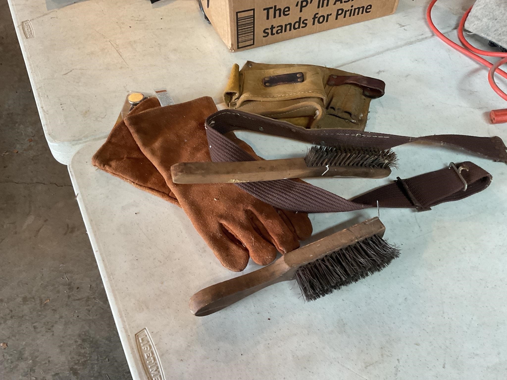 Wire brush’s, welding gloves