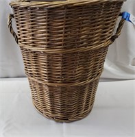 Woven Basket Hamper/Can