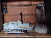 Titatanic& Robtelee Boat Figures Fossle