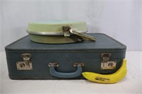 Vtg. Monarch Suitcase & 1960s Lady Carla Hairdryer