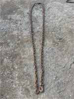 16’ Chain w/ hooks