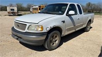 *2001 Ford F150 Extended Cab GAS