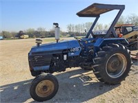 Long 2460 Diesel Tractor w/Canopy, 1099hrs