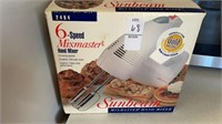 Vintage - Sunbeam- 6 speed mixmaster hand mixer