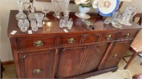 Vintage Mahogany Buffet Cabinet (5 feet x 34.5