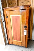 1 Piece Antique Single Door Cabinet