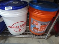 2 Empty 5 Gallon Buckets w/ Lids