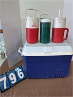 Rubbermaid Cooler & Drink Coolers