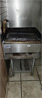 24 inch charbroiler with stand
