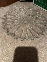 (10) glass, sunflower daisy plates and 11"