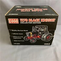 ERTL CASE 1170 Black Knight Collector's 1/16 Scale