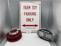 Radio Oldsmobile, Farm Toy Parking Sign