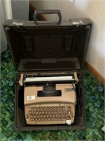 Vintage Corona Matic Typewriter