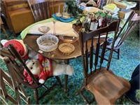 Early American Temple Stuart Table & Chairs