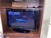 Samsung TV 32 inches with remote