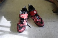 Used Reebok shoes - size 9 men's