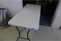 5' folding table