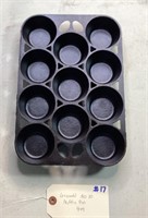 Griswold No. 10 Muffin Pan 949