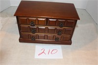 WOODEN JEWLERY BOX 10X5X7