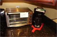 BLACK AND DECKER TOASTER AND COFFEE POT