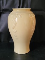 15" Case Glass Light Yellow Vase