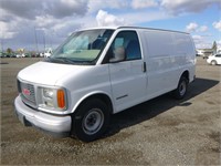 2000 GMC Savana 2500 Cargo Van