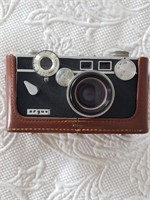 VINTAGE ARGUS CAMERA