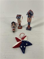 Americana Spindle Birdhouses and Star