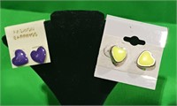 2 pairs of heart shaped earrings